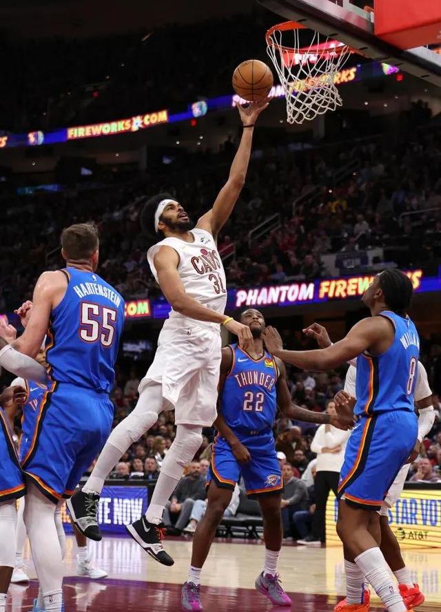 关于风云突变上海海港转会期官宣签约,NBA常规赛版图或变,更衣室稳定,身体对抗强度拉满的信息 关于风云突变上海海港转会期官宣签约,NBA常规赛版图或变,更衣室稳定,身体对抗强度拉满的信息