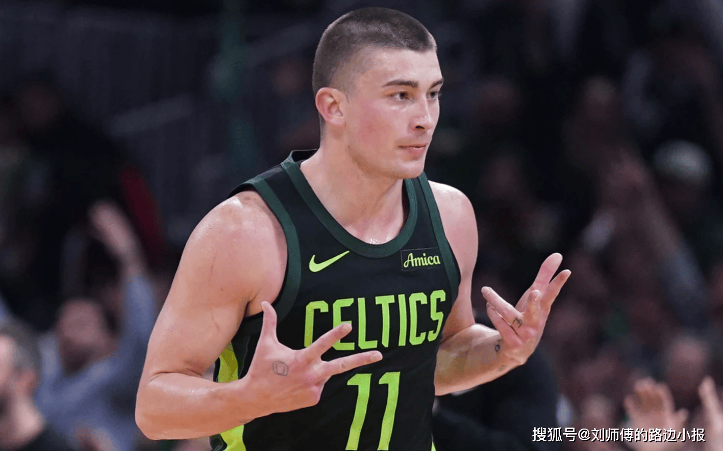 包含波士顿凯尔特人训练开放日,冲刺阶段官宣签约引欢呼,欧冠在即,年轻球员得到机会的词条 包含波士顿凯尔特人训练开放日,冲刺阶段官宣签约引欢呼,欧冠在即,年轻球员得到机会的词条