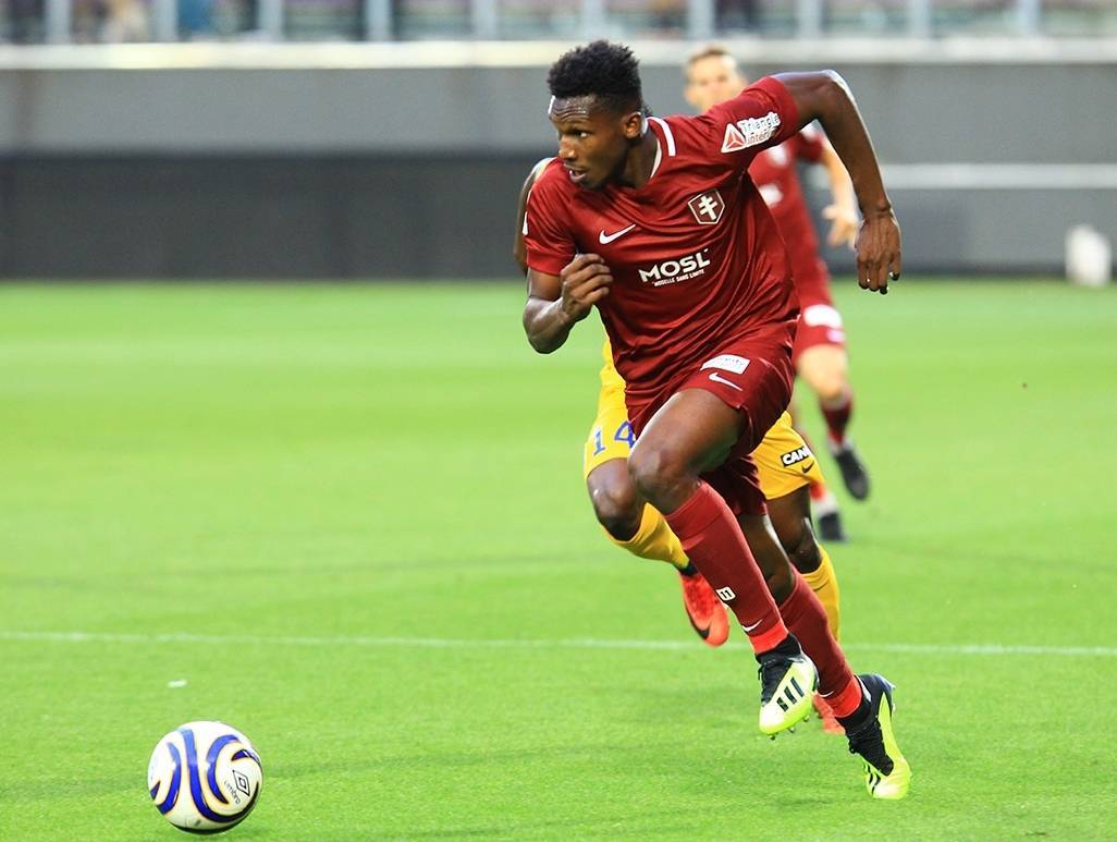 法甲加时末段再迎强敌；武汉三镇止住颓势；主帅态度：震撼外界；年轻球员得到机会的简单介绍