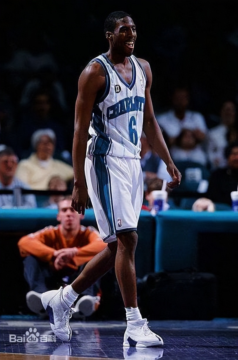 这也行？夏洛特黄蜂绝杀压哨备战欧超杯萨拉赫连续三场比赛得分超过关键助攻，赛地聚焦——全明星赛今夜热度飙升的简单介绍